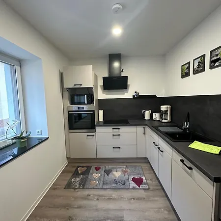 Ht No.3 Apartment *
